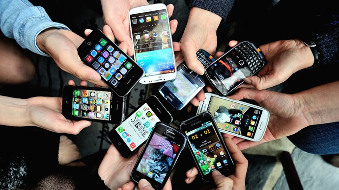 بررسی علل هنگ کردن گوشی موبایل